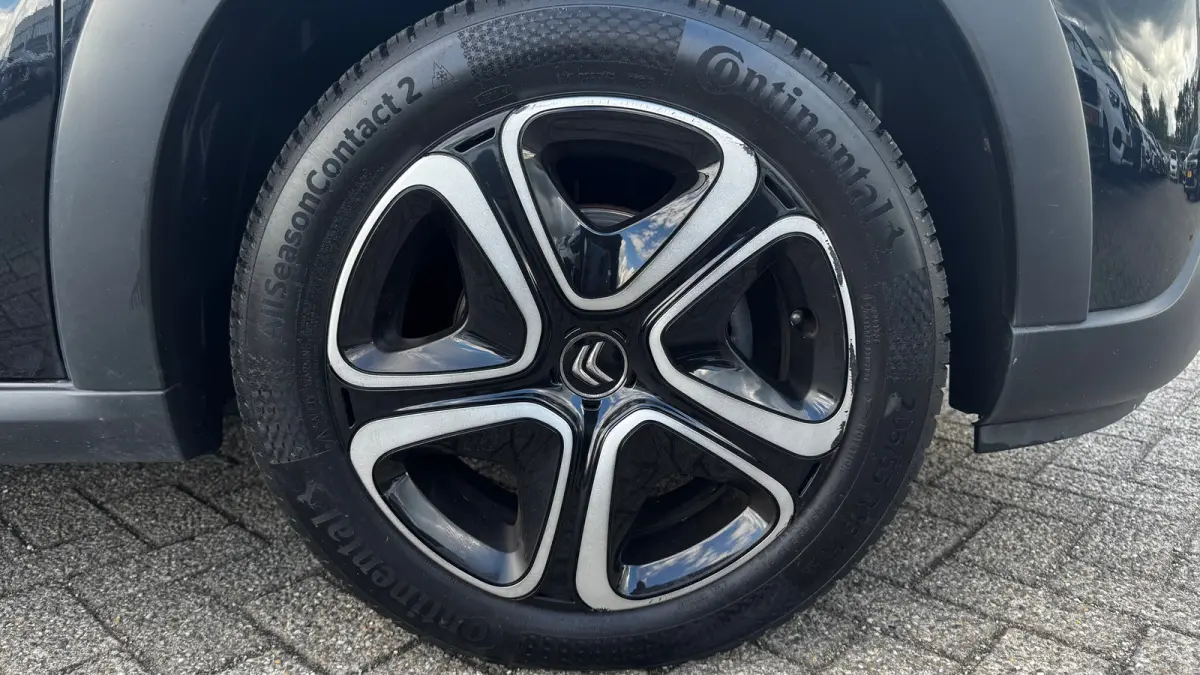 1.2 PURETECH 83PK C-SERIES / NAVI / CLIMA / LED / BLUETOOTH / CRUISECONTROL / 1E EIGENAAR / NIEUWSTAAT !!