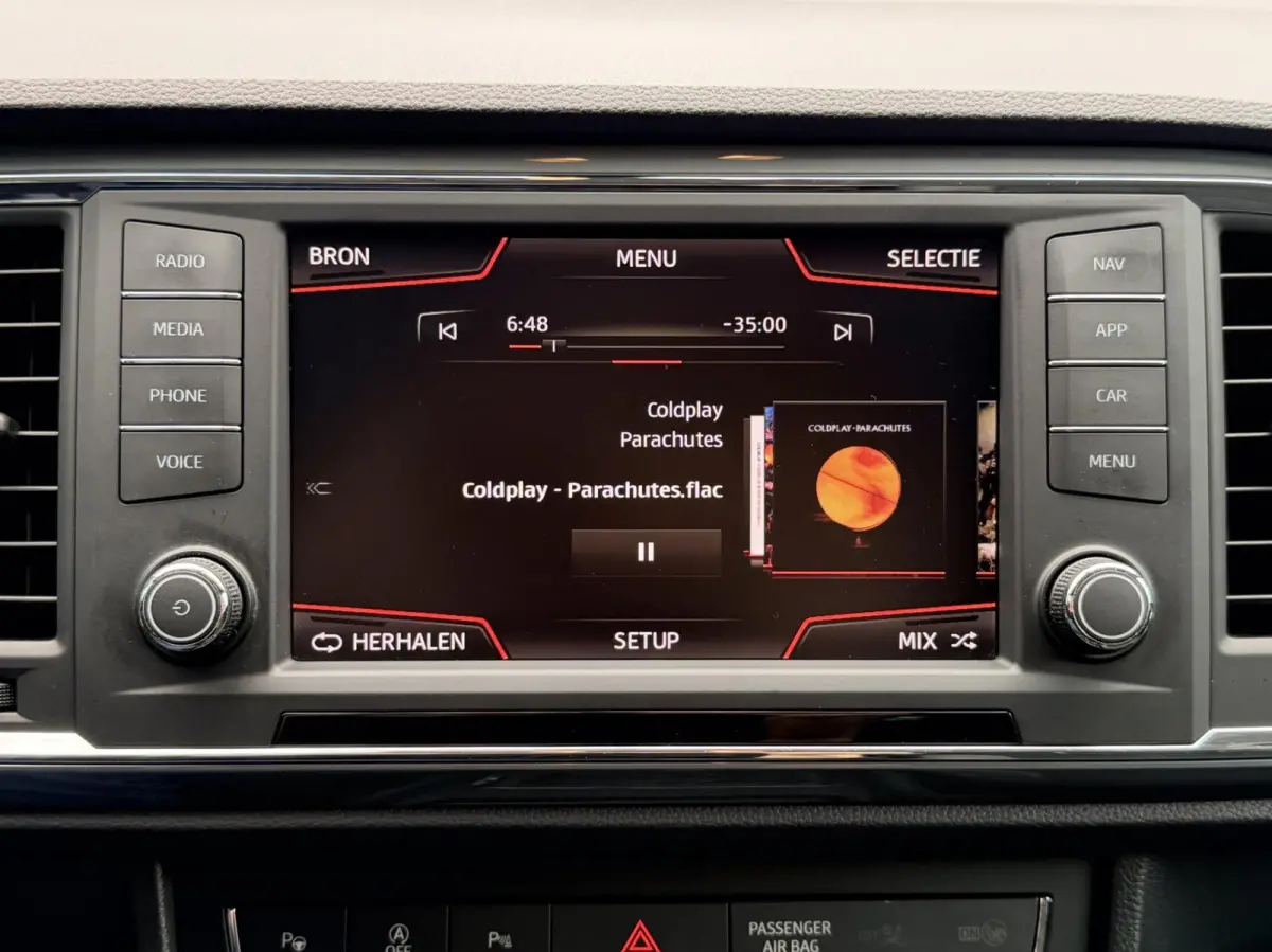 1.0 EcoTSI Limited Edition | Cruise | Clima | Camera | Led | Dealer Onderhouden