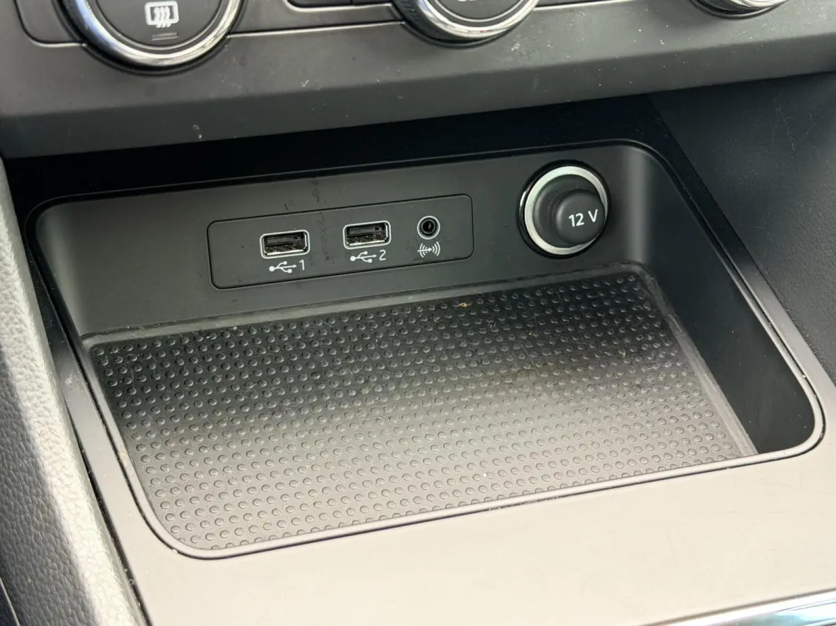 1.0 EcoTSI Limited Edition | Cruise | Clima | Camera | Led | Dealer Onderhouden