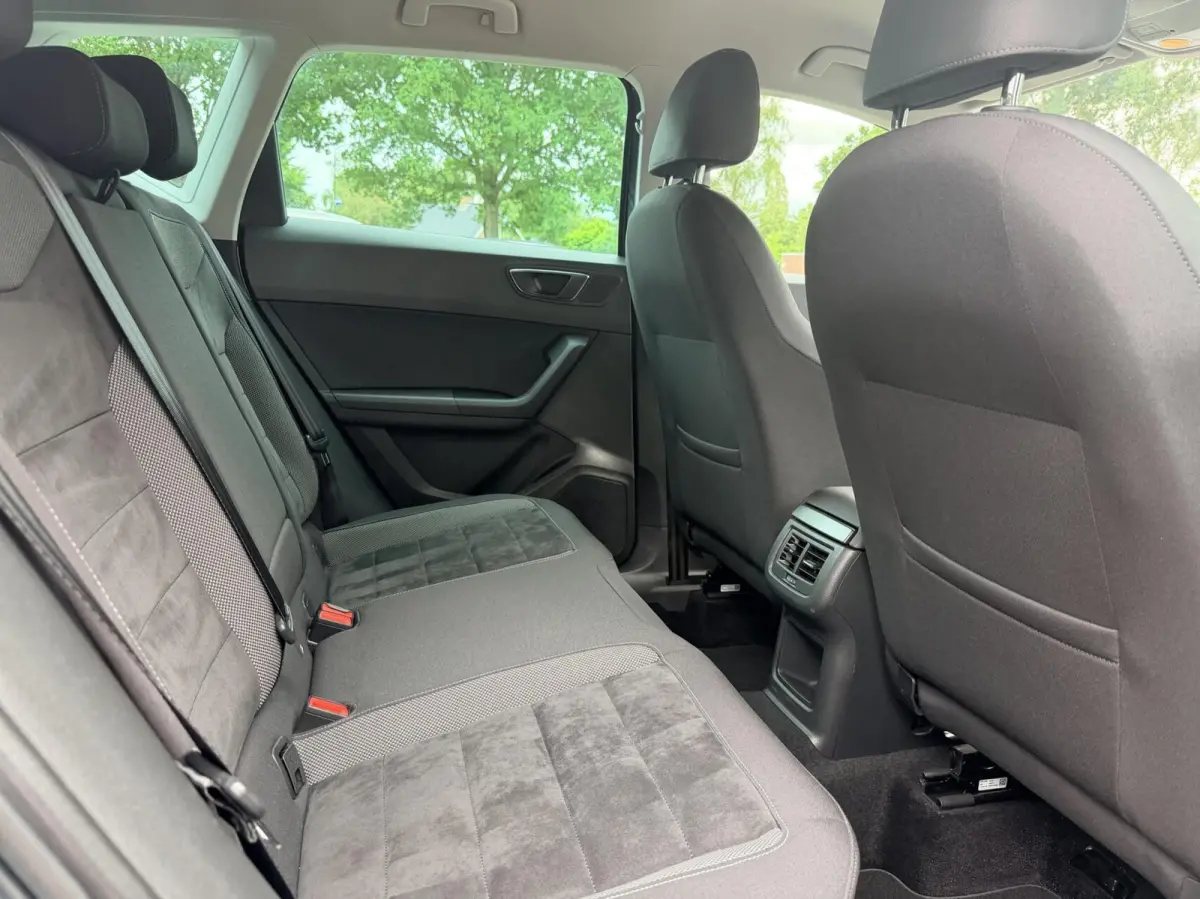 1.0 EcoTSI Limited Edition | Cruise | Clima | Camera | Led | Dealer Onderhouden