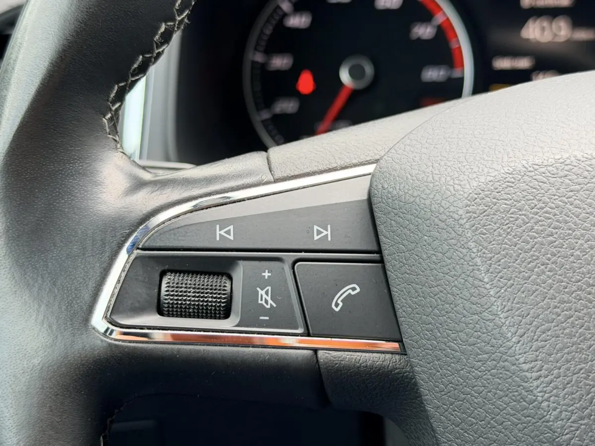1.0 EcoTSI Limited Edition | Cruise | Clima | Camera | Led | Dealer Onderhouden