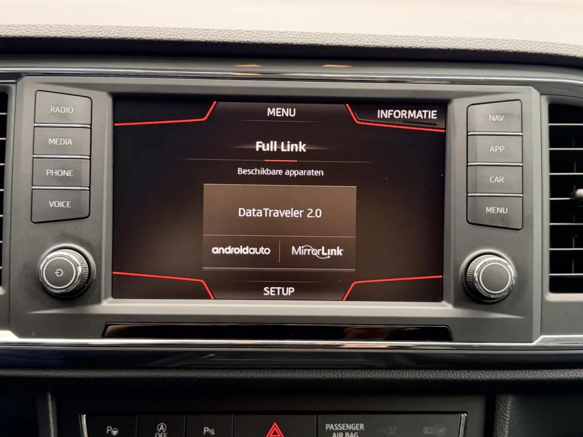 1.0 EcoTSI Limited Edition | Cruise | Clima | Camera | Led | Dealer Onderhouden