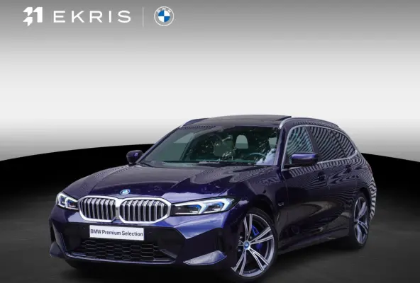 320e | M Sportpakket | Comfort Pack | Trekhaak met elektrisch wegklapbare kogel | Glazen panoramadak | HIFI System Harman Kardon | Stuurwielrand verwarmd