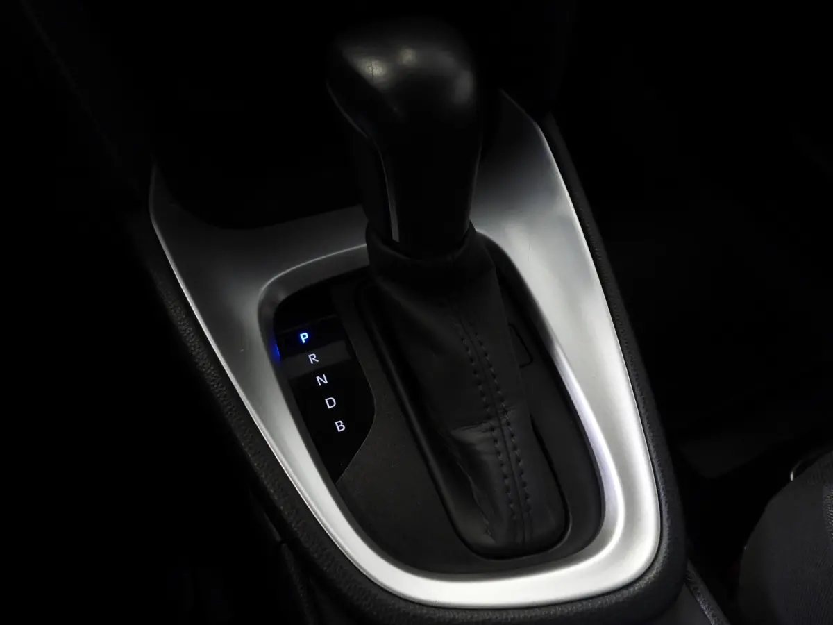 1.5 Hybrid Active NAVI-APP/CAMERA/CLIMA/ADAPT.CRUISE!
