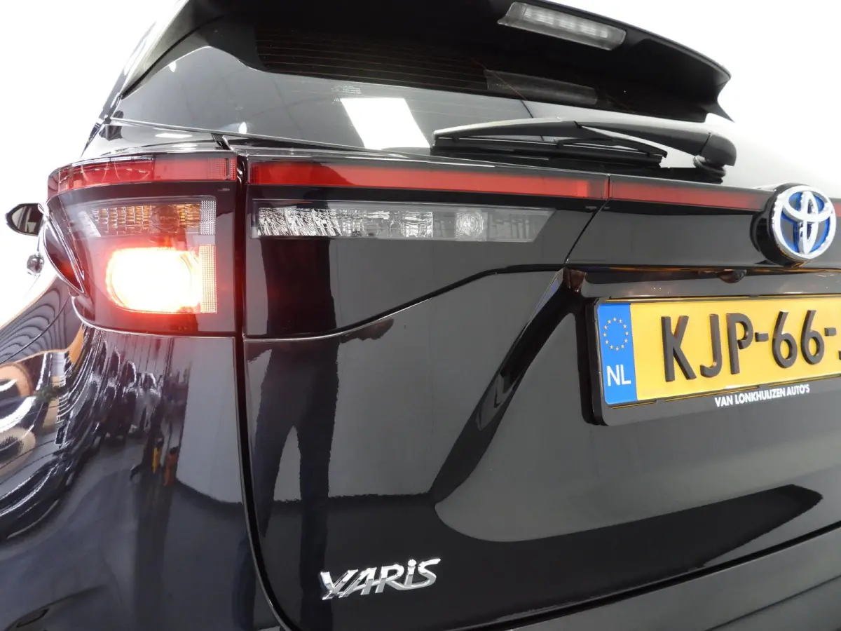1.5 Hybrid Active NAVI-APP/CAMERA/CLIMA/ADAPT.CRUISE!