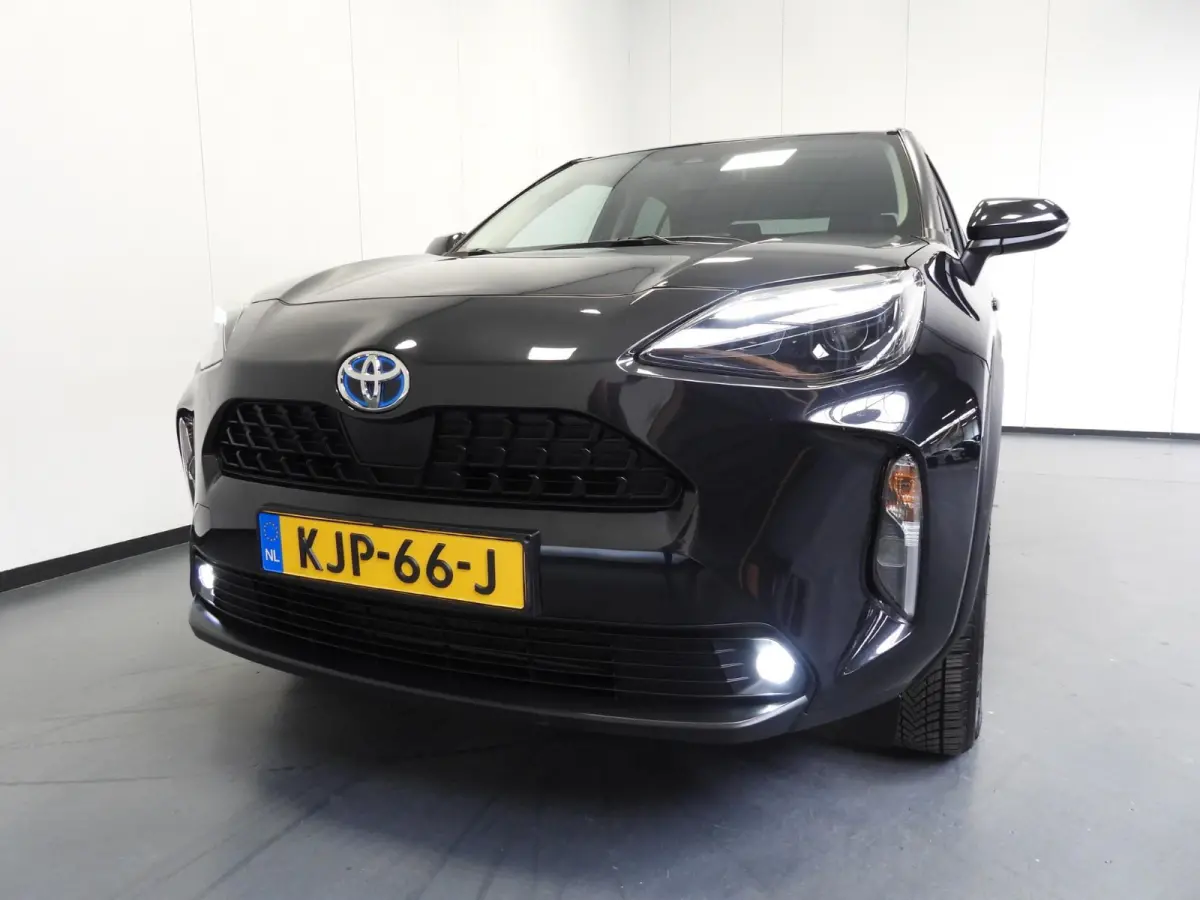 1.5 Hybrid Active NAVI-APP/CAMERA/CLIMA/ADAPT.CRUISE!