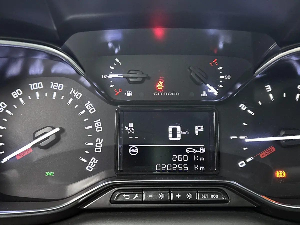 1.2 110pk S&S Shine Automaat | Navigatie | Climate Control | Cruise Control | Camera | 17"LMV | LED | Apple Carplay/Android Auto |