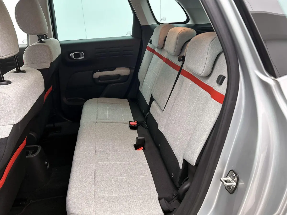 1.2 110pk S&S Shine Automaat | Navigatie | Climate Control | Cruise Control | Camera | 17"LMV | LED | Apple Carplay/Android Auto |