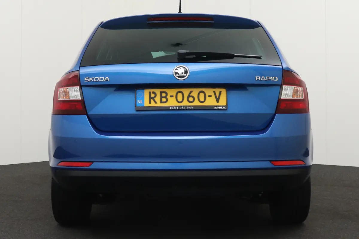 1.0 TSI 96 PK Aut. Business Climate Stoelverw.