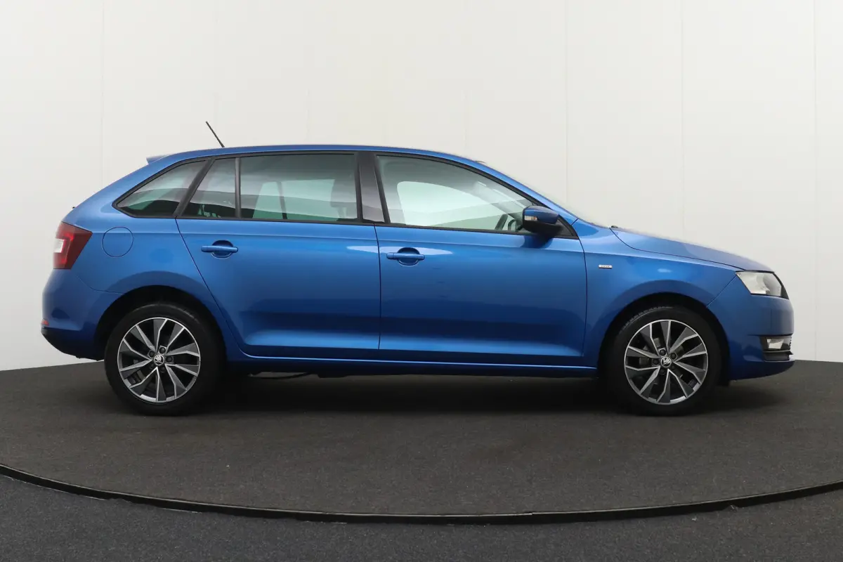 1.0 TSI 96 PK Aut. Business Climate Stoelverw.