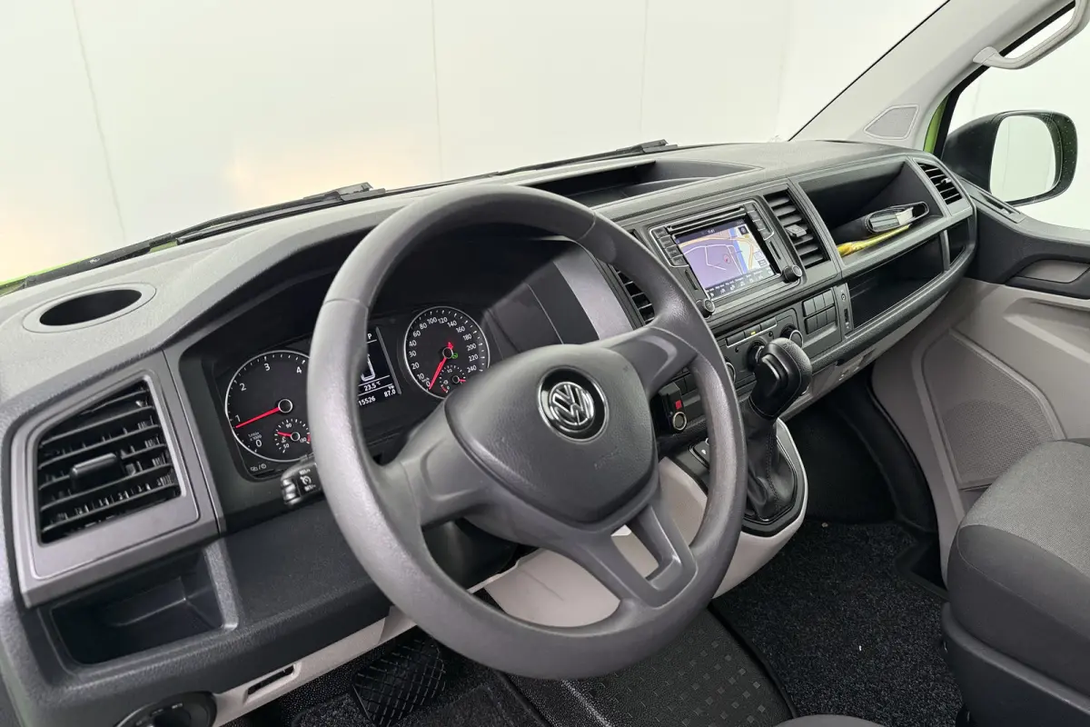 2.0 TDI 150 PK Aut. L2H1 Highline Carplay Navi Trekhaak