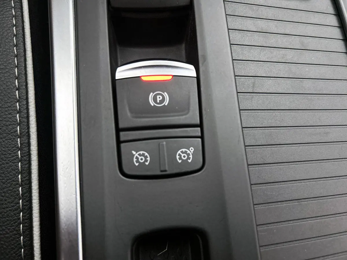 1.2 TCe Bose | Start/Stop | Cruise Control | Achteruitrijcamera | BOSE Audio | Trekhaak | Head-up Display