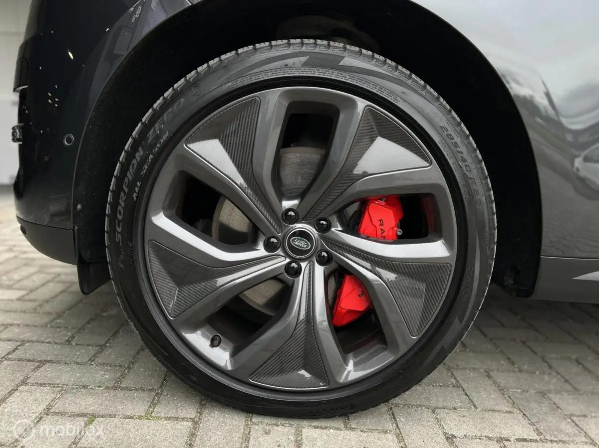 3.0 P440e Dynamic SE| 23” Carbon velgen | Trekhaak | Black Pack