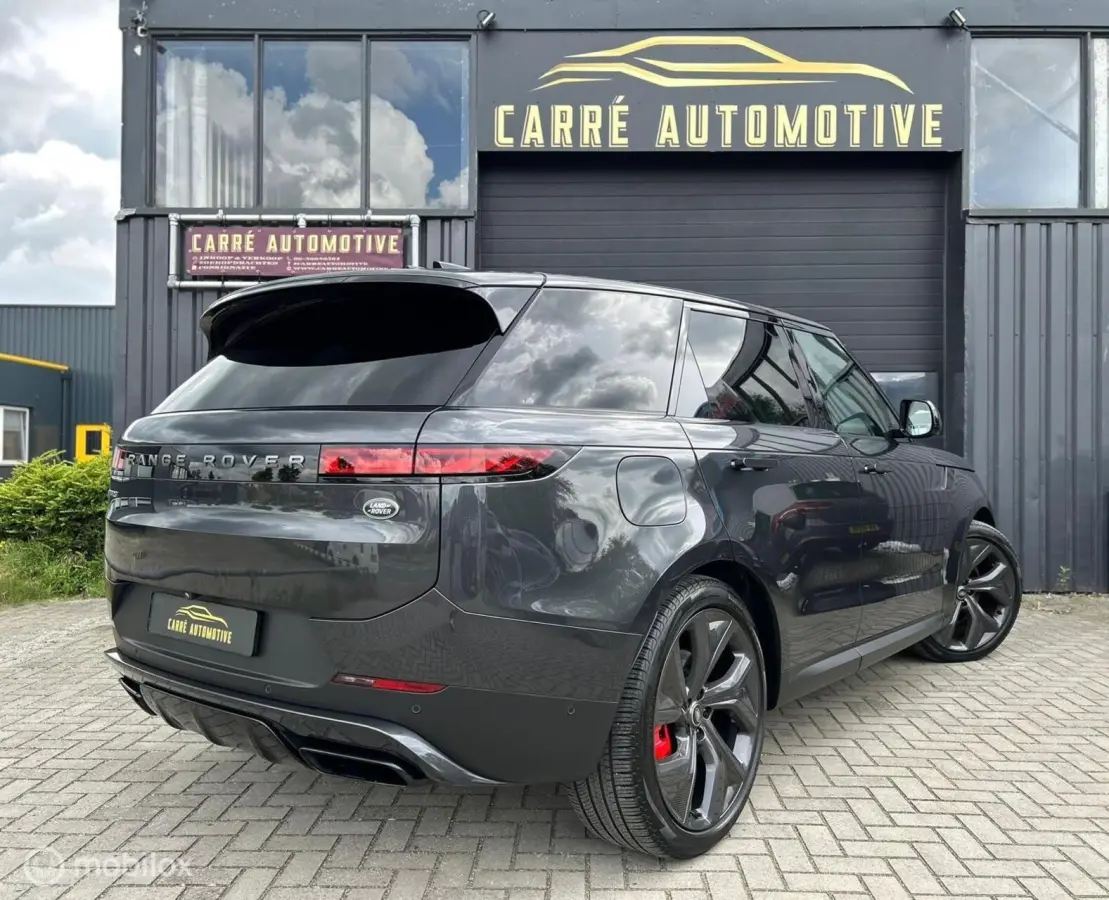 3.0 P440e Dynamic SE| 23” Carbon velgen | Trekhaak | Black Pack