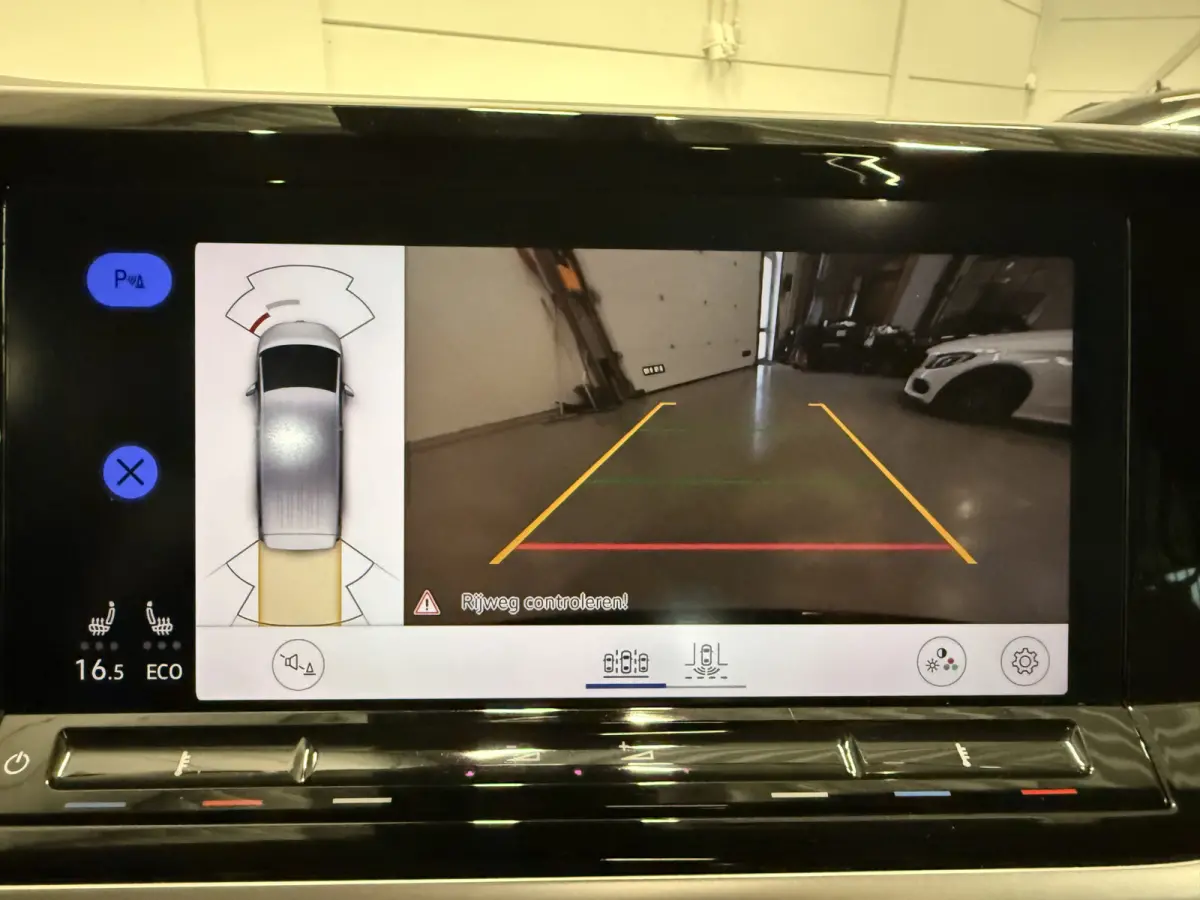 1.4 eHybrid Life 7p. PANO/IQ-LIGHT/19"/SOH 93%/CARPLAY/SFEER/ELECTR.SCHUIFDEUREN/ACC/KEYLESS/STOEL+STUURVERW/PRIVACY/ELECTR.A.KLEP/DEEP-BLACK METALLIC/VOLLEDIG VW DEALER HISTORIE