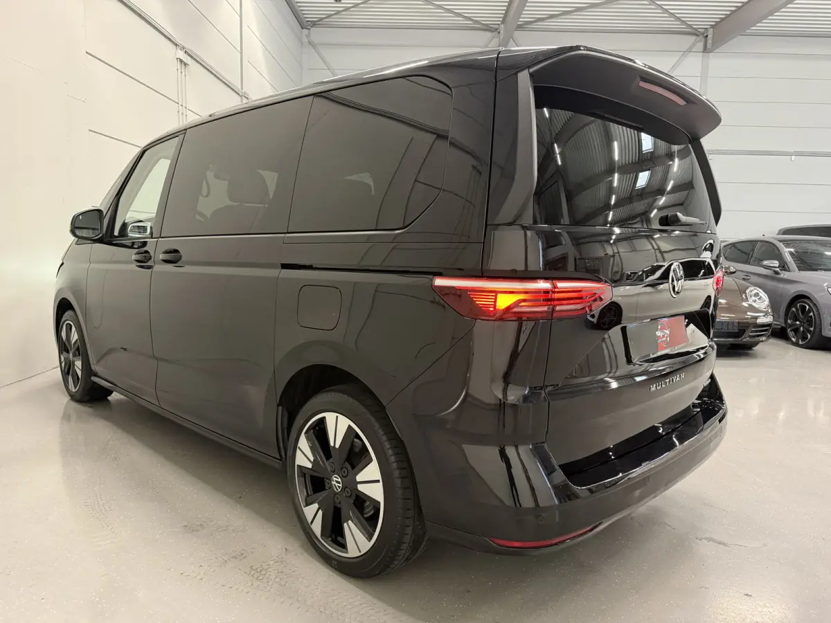 1.4 eHybrid Life 7p. PANO/IQ-LIGHT/19"/SOH 93%/CARPLAY/SFEER/ELECTR.SCHUIFDEUREN/ACC/KEYLESS/STOEL+STUURVERW/PRIVACY/ELECTR.A.KLEP/DEEP-BLACK METALLIC/VOLLEDIG VW DEALER HISTORIE