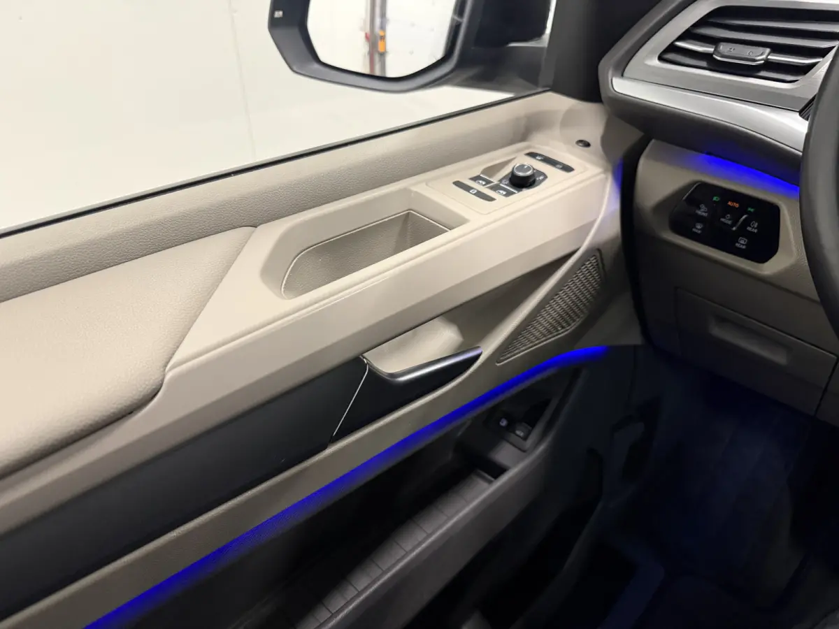 1.4 eHybrid Life 7p. PANO/IQ-LIGHT/19"/SOH 93%/CARPLAY/SFEER/ELECTR.SCHUIFDEUREN/ACC/KEYLESS/STOEL+STUURVERW/PRIVACY/ELECTR.A.KLEP/DEEP-BLACK METALLIC/VOLLEDIG VW DEALER HISTORIE