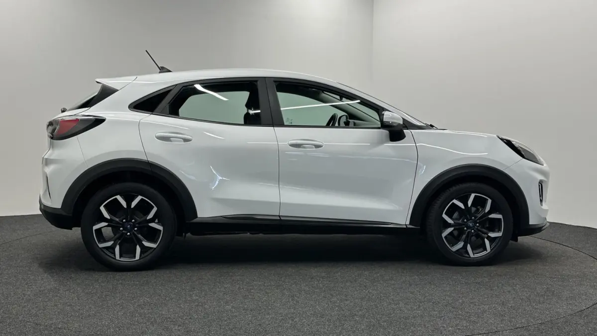 1.0 EcoBoost Connected NAVI CARPLAY CRUISE LM 50000 KM.
