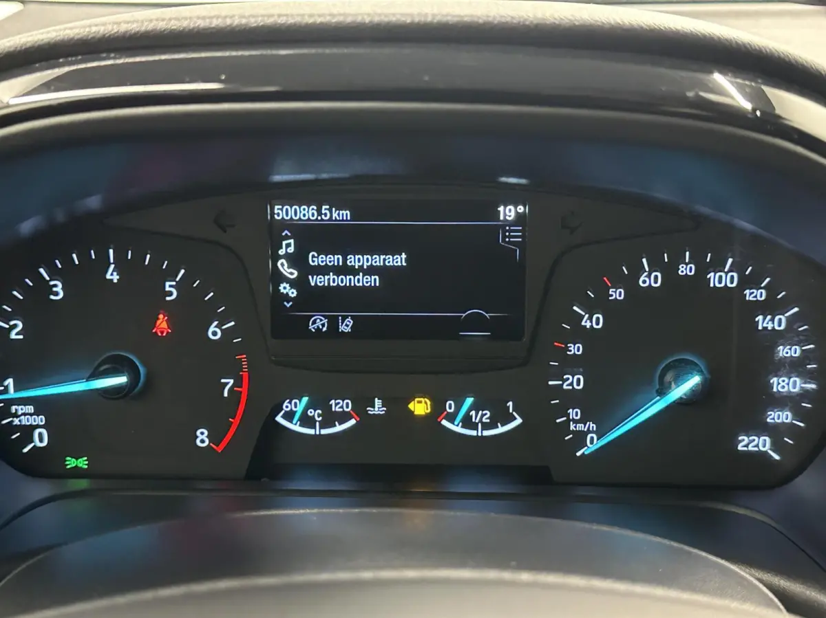 1.0 EcoBoost Connected NAVI CARPLAY CRUISE LM 50000 KM.