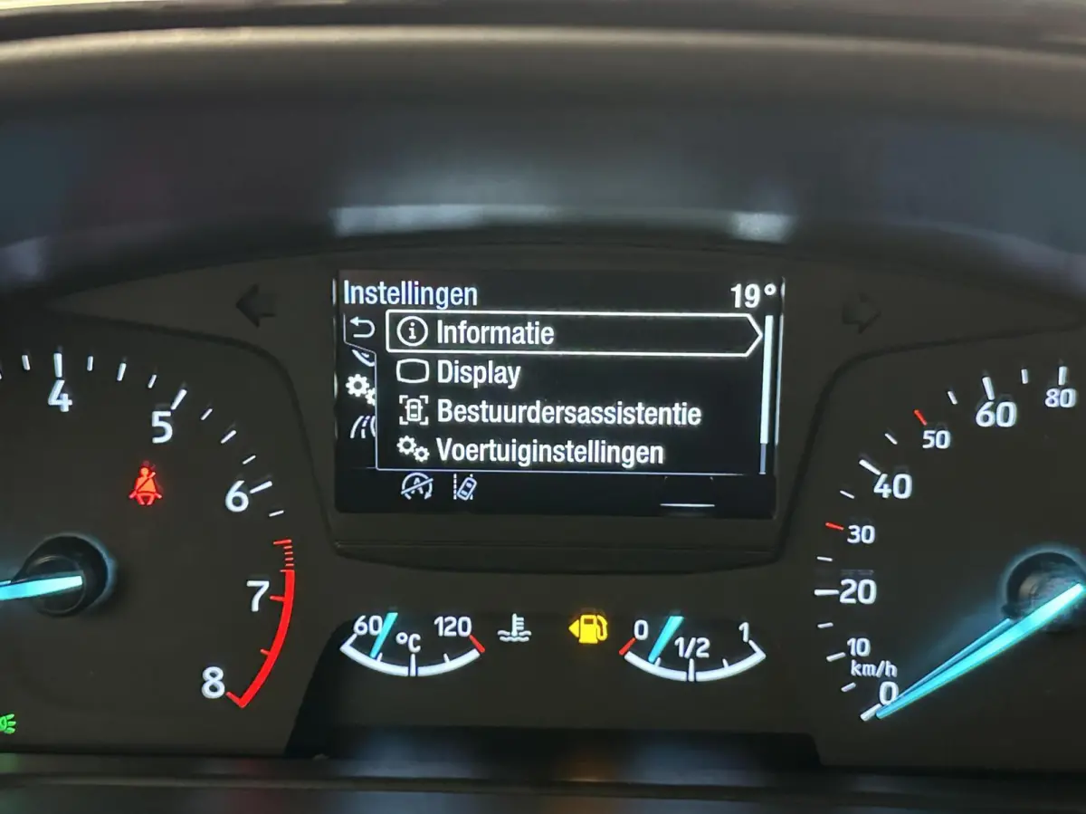 1.0 EcoBoost Connected NAVI CARPLAY CRUISE LM 50000 KM.