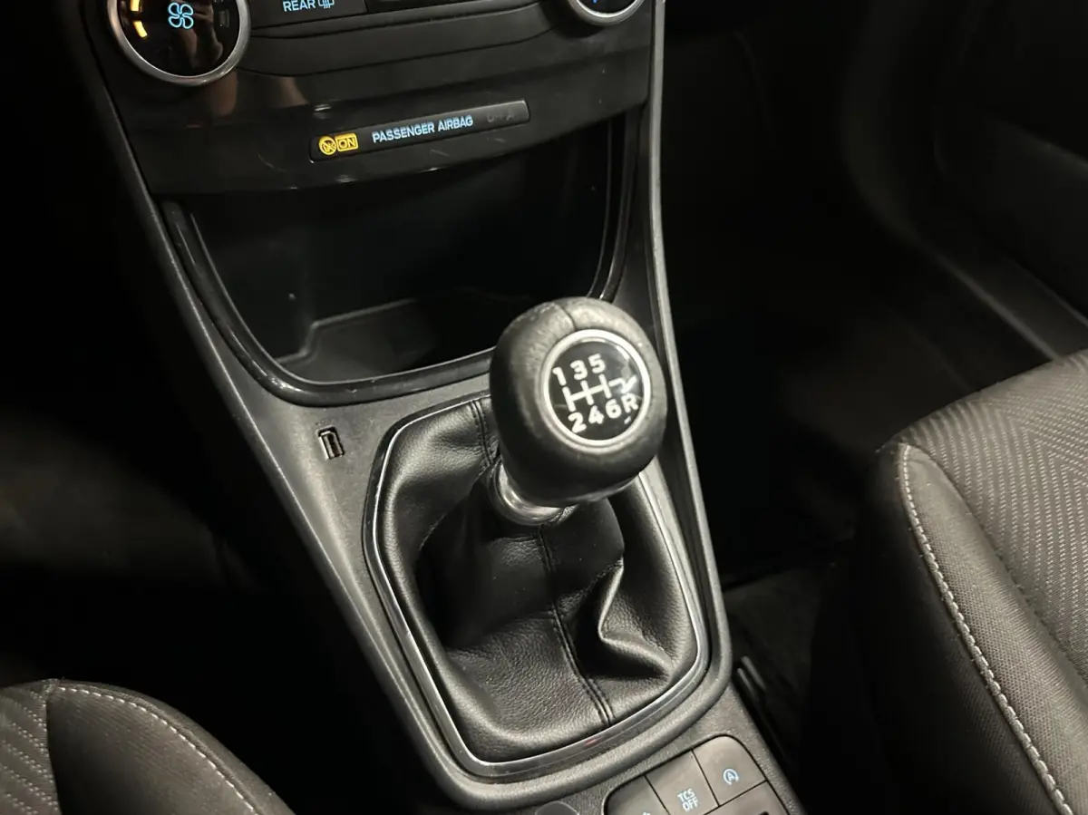 1.0 EcoBoost Connected NAVI CARPLAY CRUISE LM 50000 KM.