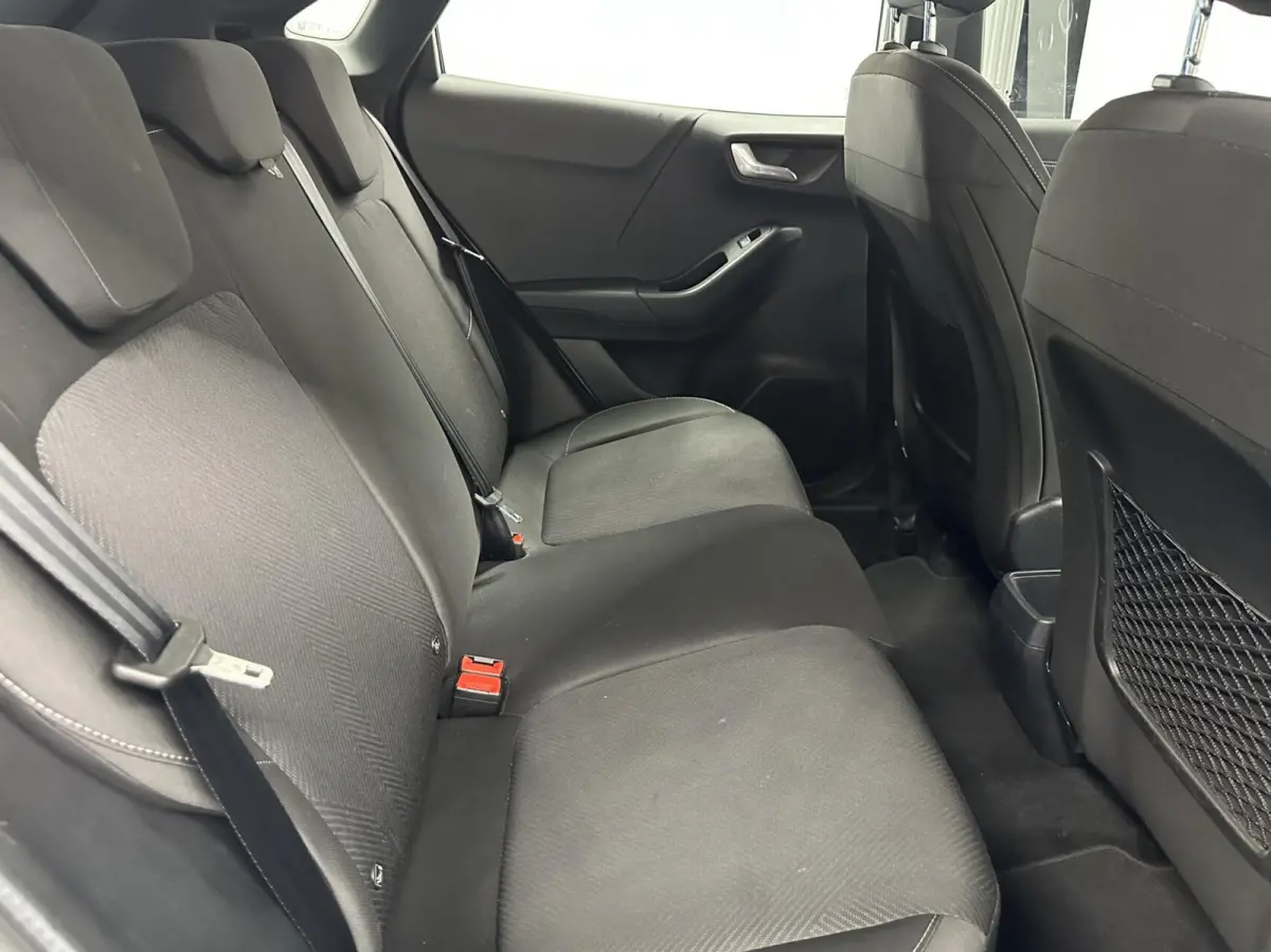 1.0 EcoBoost Connected NAVI CARPLAY CRUISE LM 50000 KM.