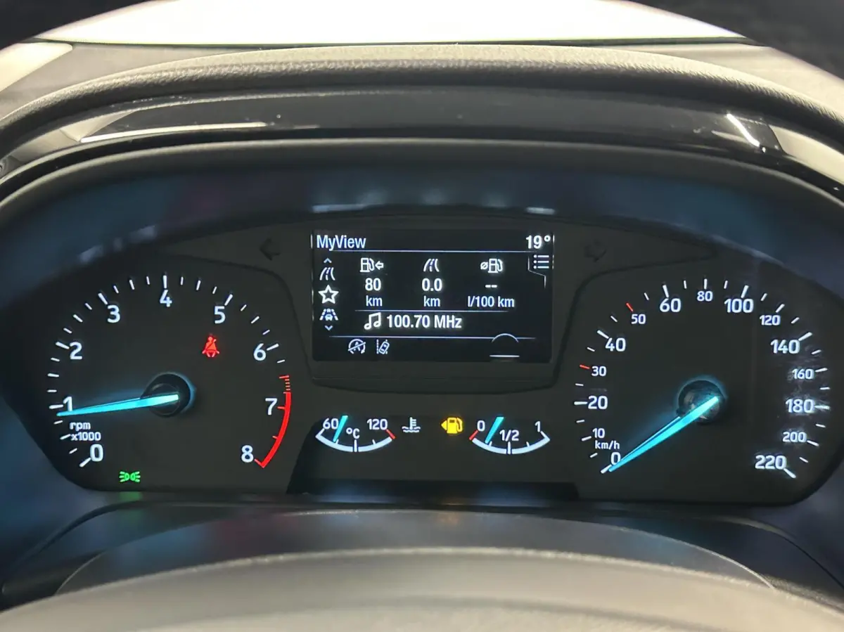 1.0 EcoBoost Connected NAVI CARPLAY CRUISE LM 50000 KM.