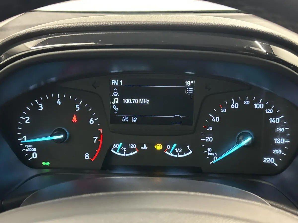1.0 EcoBoost Connected NAVI CARPLAY CRUISE LM 50000 KM.