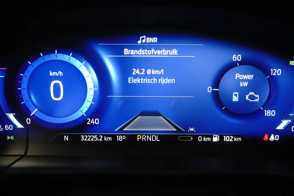 2.5 PHEV ST-Line X | 87,6% SoH | Achteruitrijcamera | Apple Carplay/Android Auto|telefoonintegratie premium | Cruise control adaptief met Stop&Go en stuurhulp