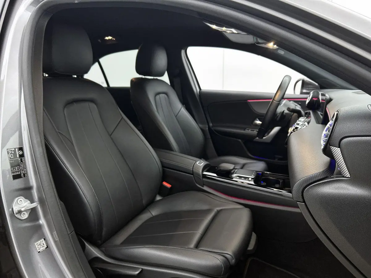 A 250 e Business Line | Climate Control | Sfeerverlichting | Stoelverwarming | Achteruitrijcamera | Parkeersensoren |