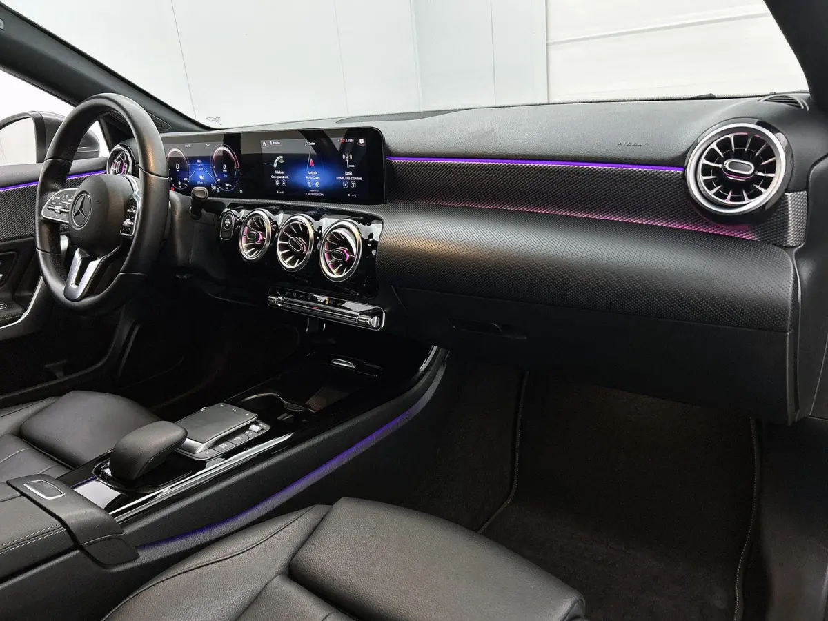 A 250 e Business Line | Climate Control | Sfeerverlichting | Stoelverwarming | Achteruitrijcamera | Parkeersensoren |