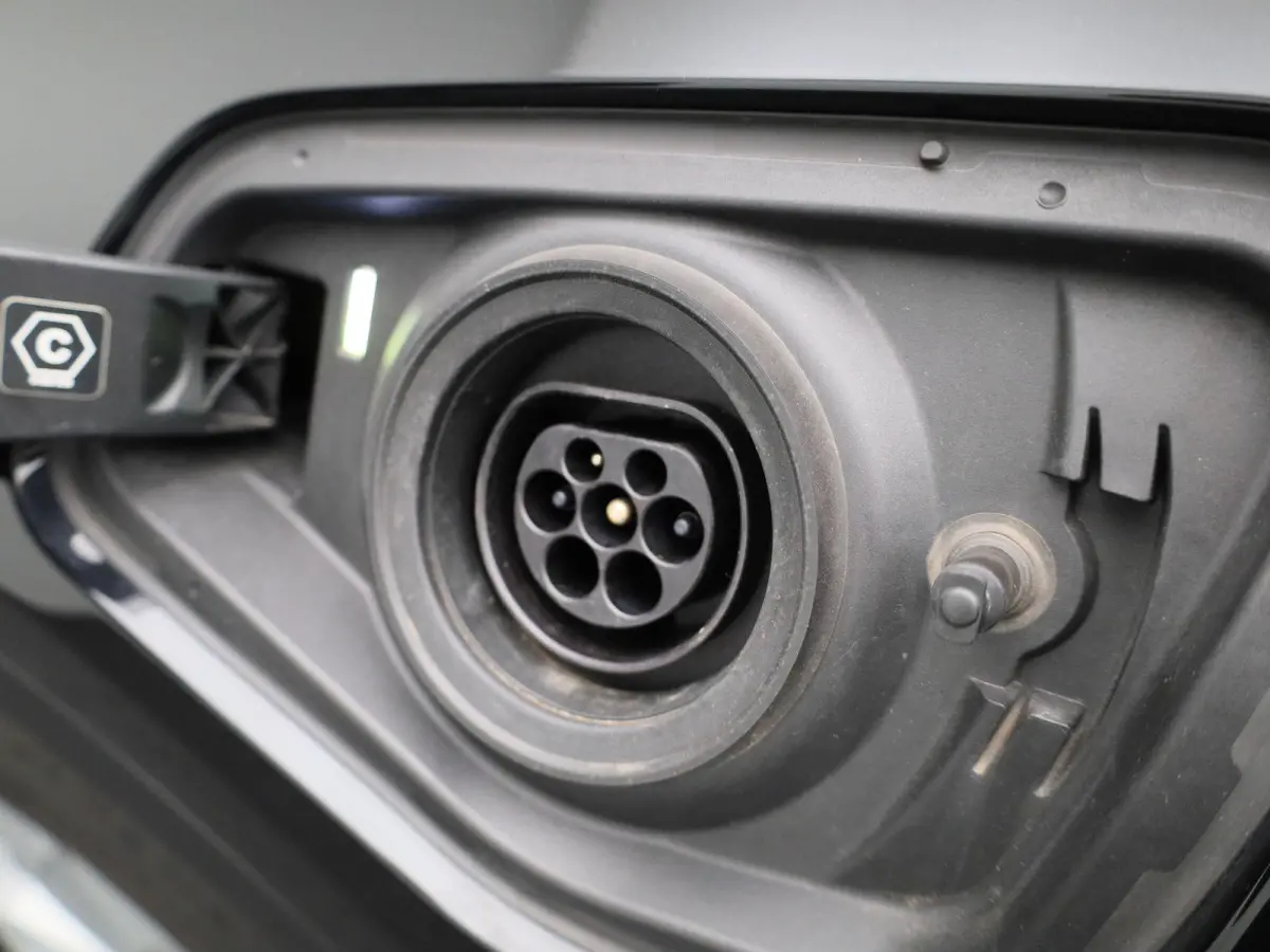 xDrive25e | Automaat | Head-up Display | Achteruitrijcamera | Parkeersensoren |