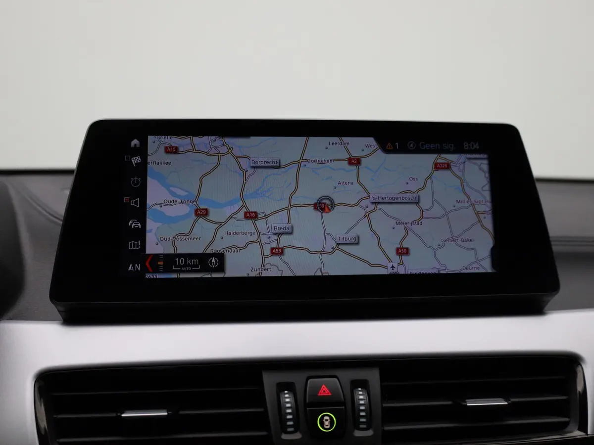 xDrive25e | Automaat | Head-up Display | Achteruitrijcamera | Parkeersensoren |