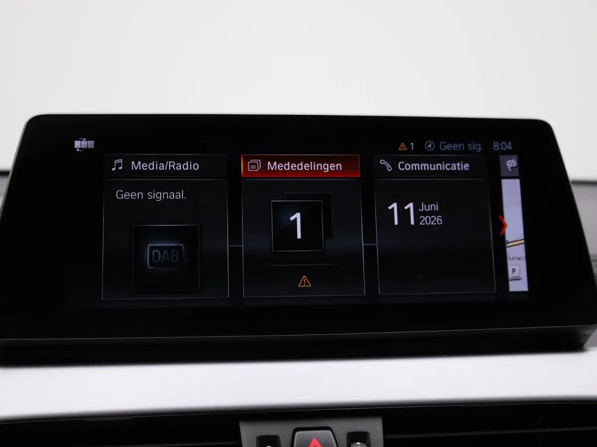 xDrive25e | Automaat | Head-up Display | Achteruitrijcamera | Parkeersensoren |