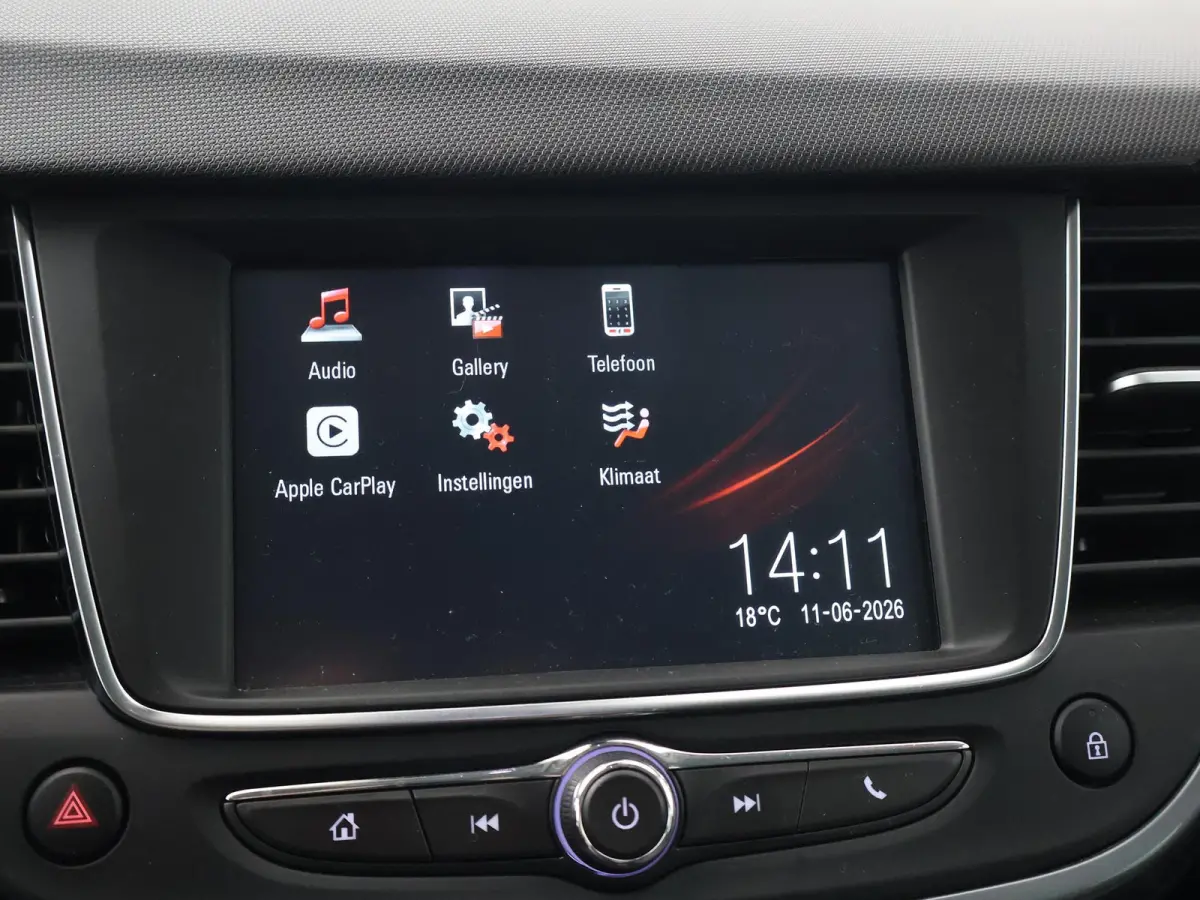 1.2 TURBO + TREKHAAK | CAMERA | DAB+ | APPLE CARPLAY | PRIVACY GLASS | LED