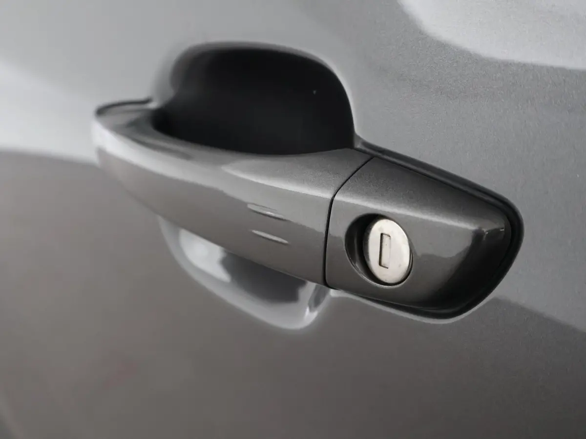 1.2 TURBO + TREKHAAK | CAMERA | DAB+ | APPLE CARPLAY | PRIVACY GLASS | LED