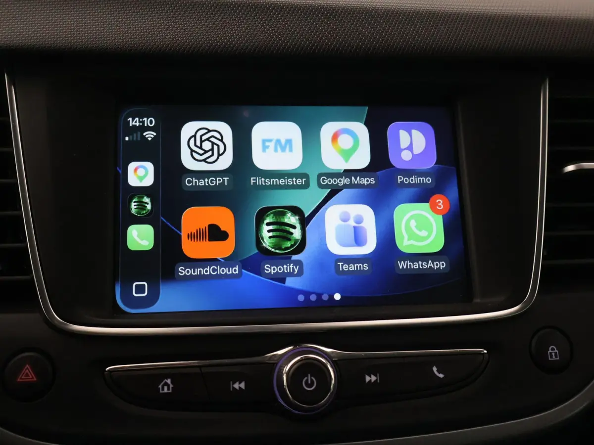 1.2 TURBO + TREKHAAK | CAMERA | DAB+ | APPLE CARPLAY | PRIVACY GLASS | LED