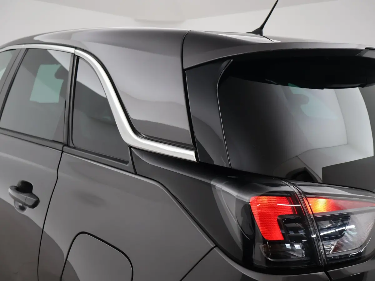 1.2 TURBO + TREKHAAK | CAMERA | DAB+ | APPLE CARPLAY | PRIVACY GLASS | LED