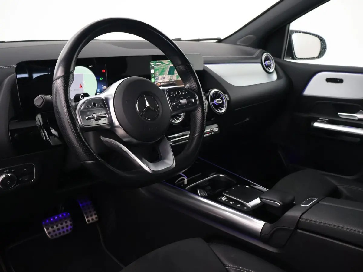 250e 218 PK AMG NIGHT + SFEERVERLICHTING | CAMERA | 18 INCH | STOELVERWARMING