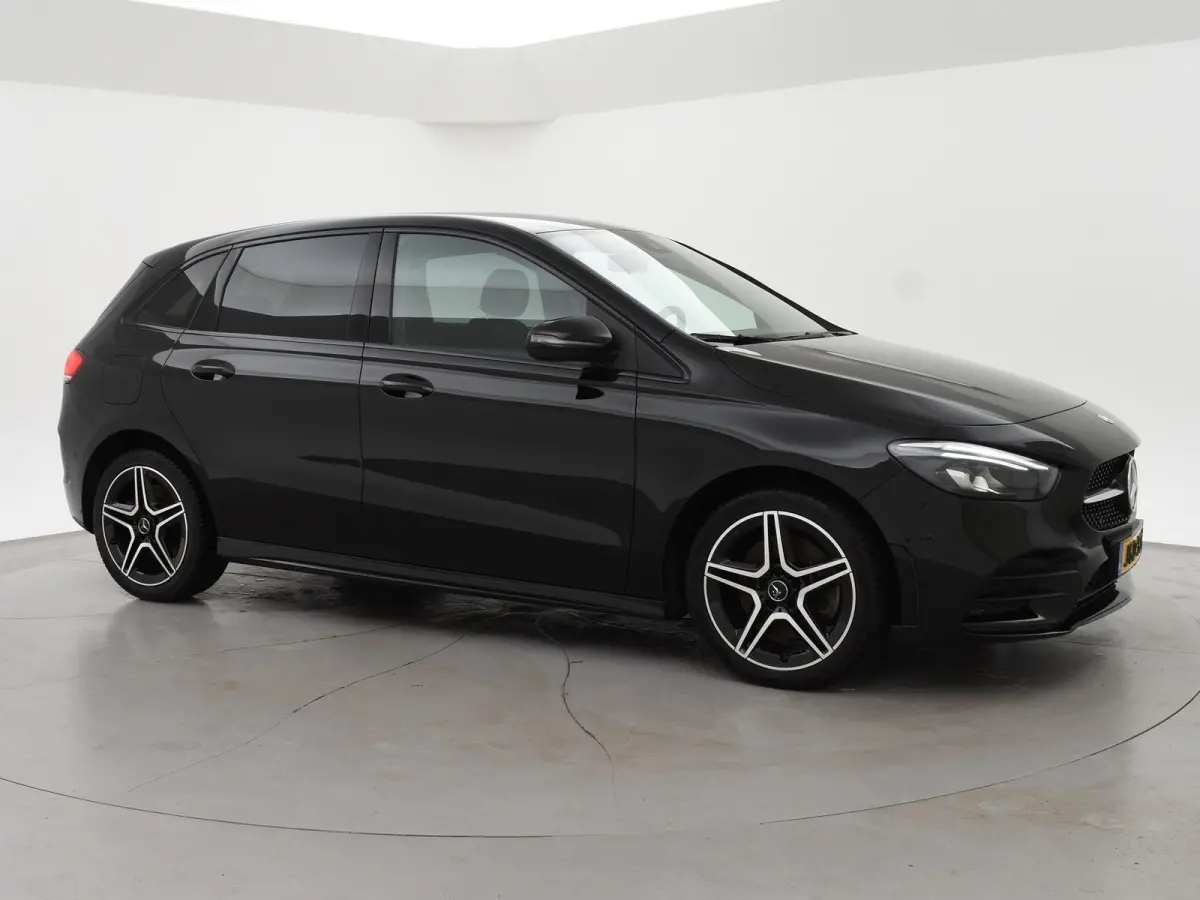 250e 218 PK AMG NIGHT + SFEERVERLICHTING | CAMERA | 18 INCH | STOELVERWARMING