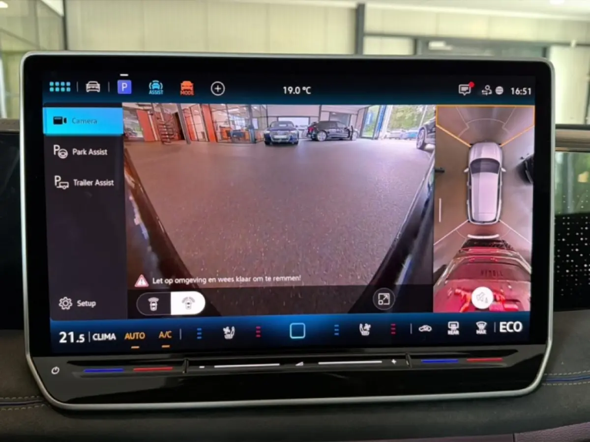 1.5 TSI e HYBRID R-LINE 272 PK LEDER/PANO-DAK/TREKHAAK/H&K/360CAMERA