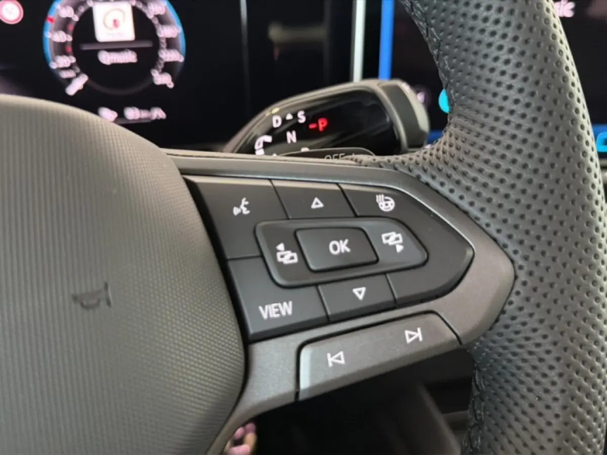 1.5 TSI e HYBRID R-LINE 272 PK LEDER/PANO-DAK/TREKHAAK/H&K/360CAMERA