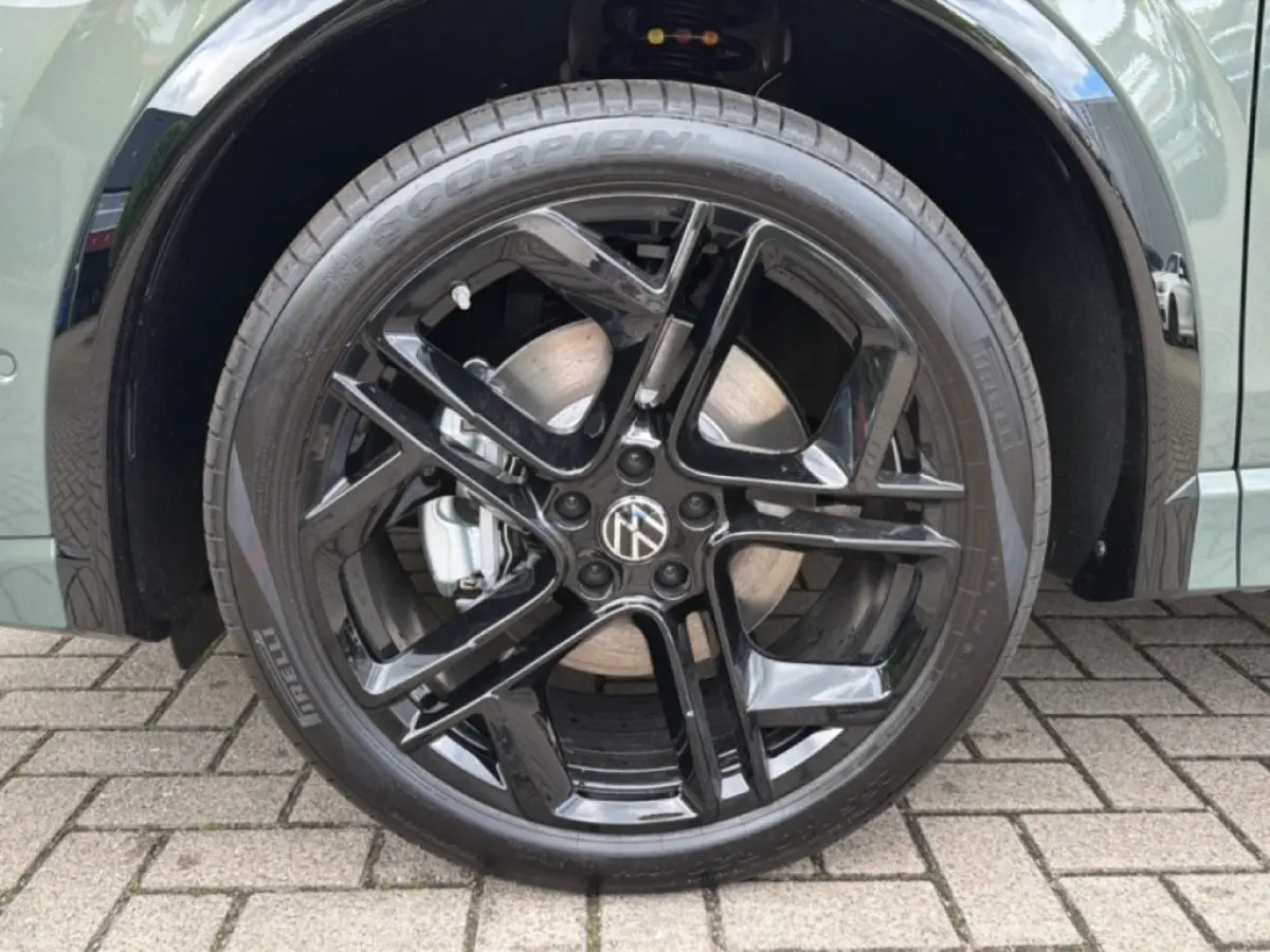 1.5 TSI e HYBRID R-LINE 272 PK LEDER/PANO-DAK/TREKHAAK/H&K/360CAMERA