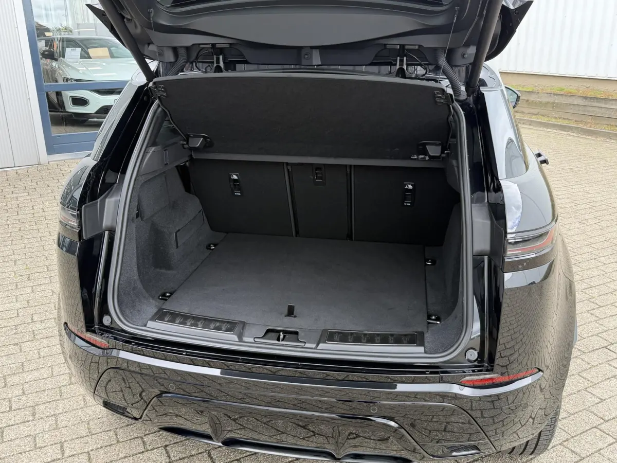 1.5 P270e SE Dynamic | NL-auto 1e eig. / Pano-schuifdak / Blackpack