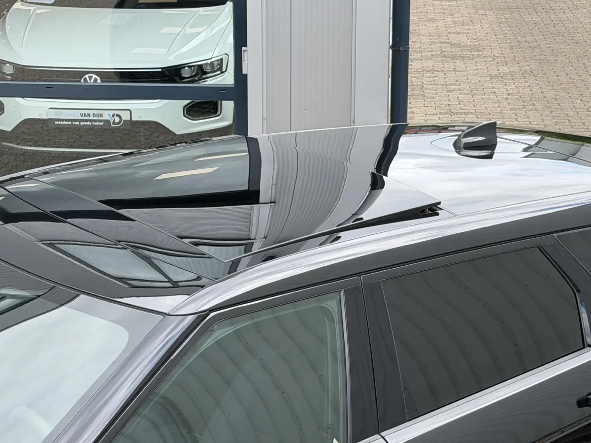 1.5 P270e SE Dynamic | NL-auto 1e eig. / Pano-schuifdak / Blackpack