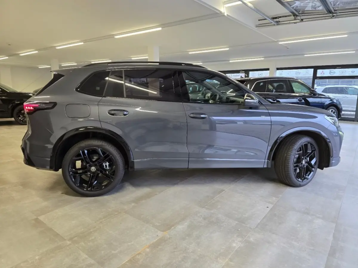 1.5 TSI e-HYBRID 272 PK R-LINE PANO-DAK/CAMERA/TREKHAAK/H&K/HUD/LEDER/MEMORY
