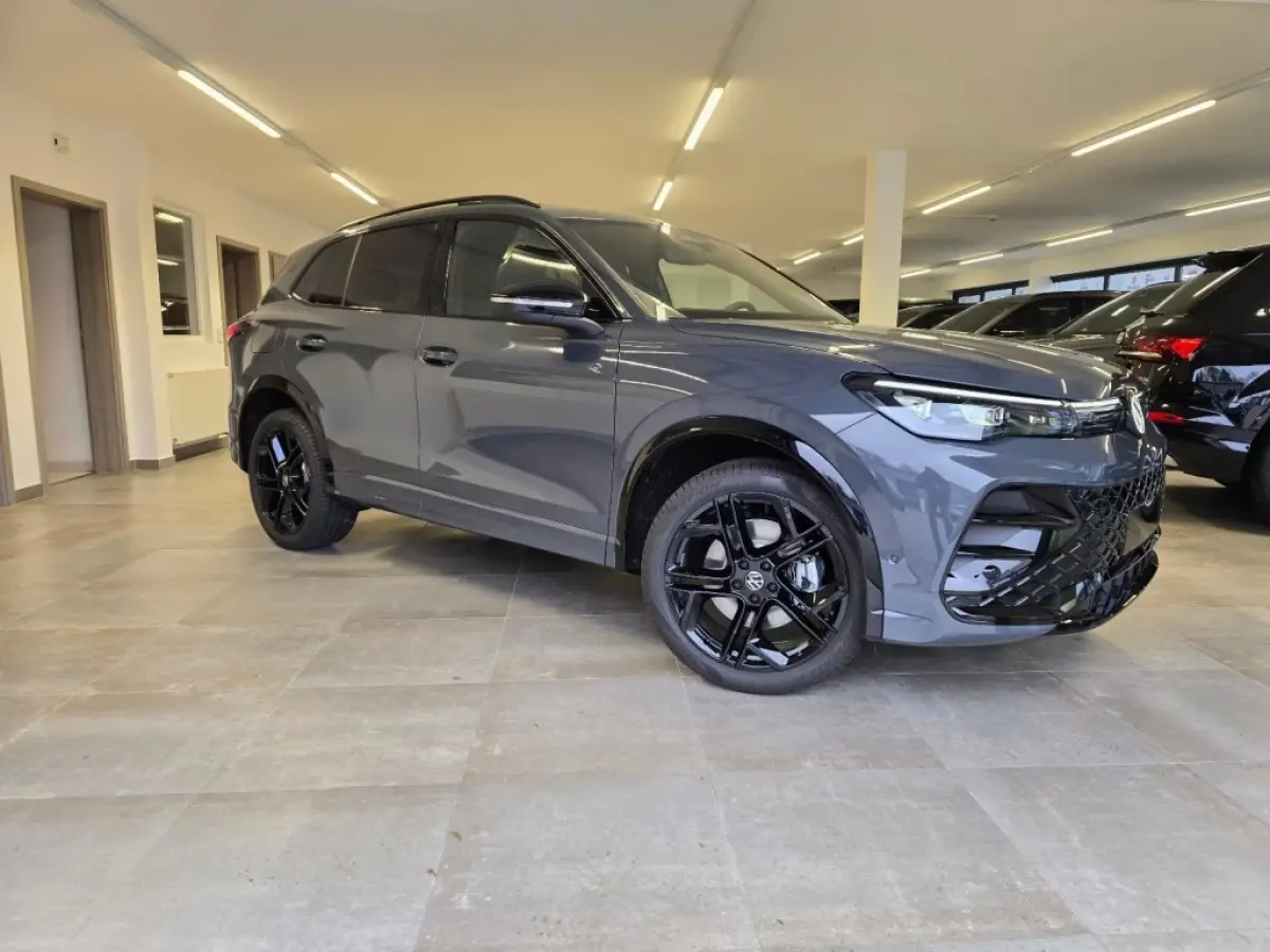 1.5 TSI e-HYBRID 272 PK R-LINE PANO-DAK/CAMERA/TREKHAAK/H&K/HUD/LEDER/MEMORY