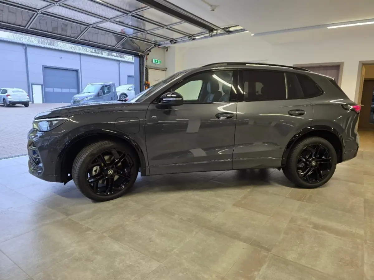 1.5 TSI e-HYBRID 272 PK R-LINE PANO-DAK/CAMERA/TREKHAAK/H&K/HUD/LEDER/MEMORY