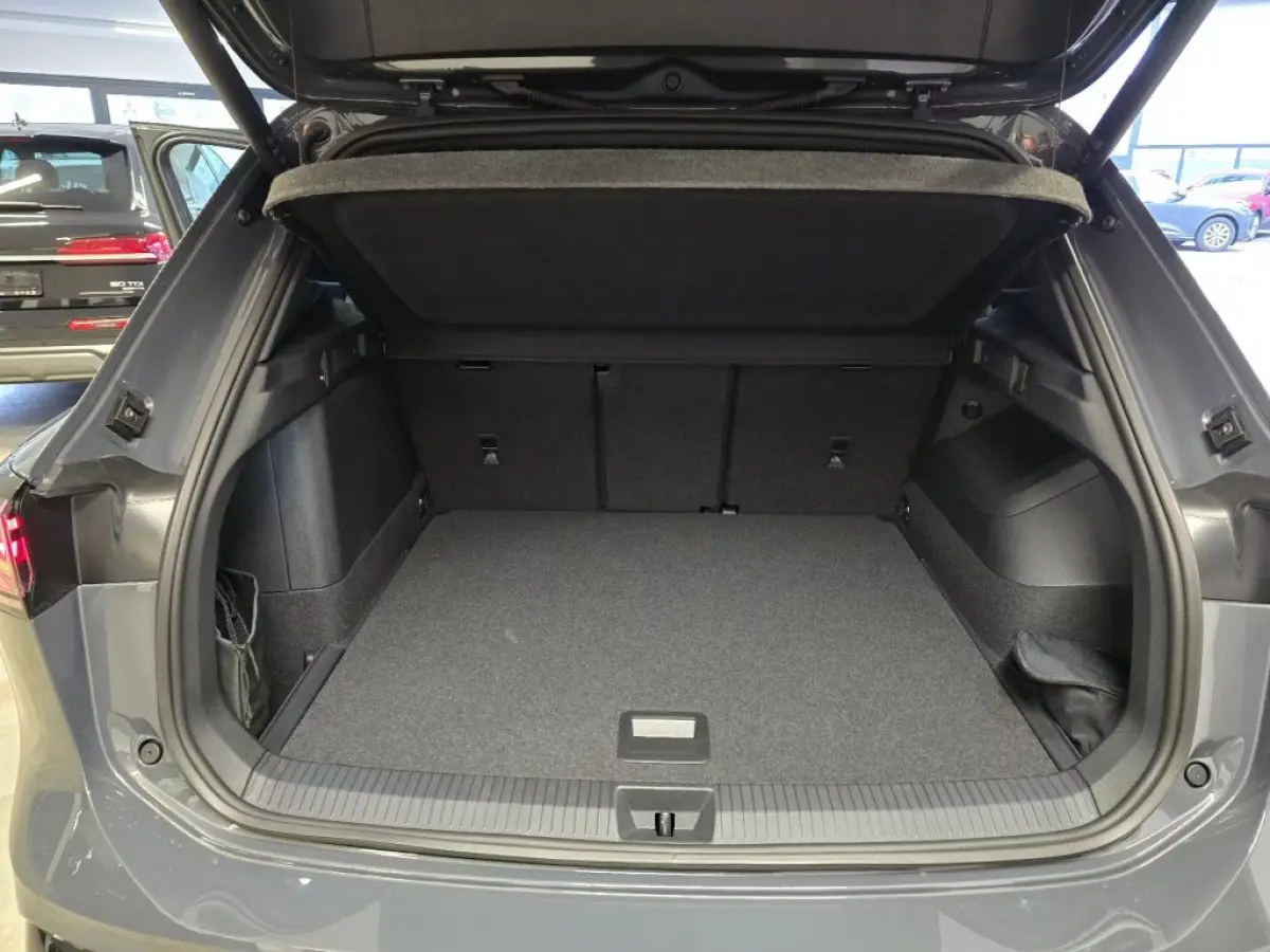 1.5 TSI e-HYBRID 272 PK R-LINE PANO-DAK/CAMERA/TREKHAAK/H&K/HUD/LEDER/MEMORY