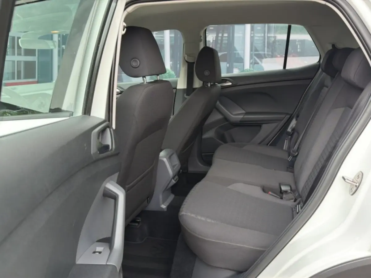 1.0 TSI LIFE 95PK ACC/STOELVERW/PDC